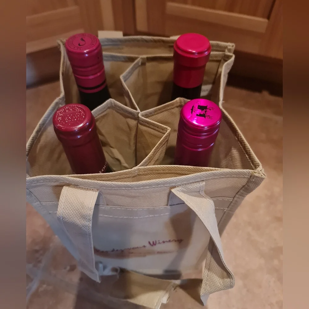 California Winery Tote Bags set of 3 Great for Picnics Travel Gift-Giving EUC